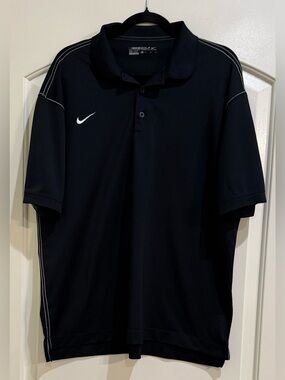 Nike Golf Men’s dri fit sport swoosh Pique polo. Black. Size XL